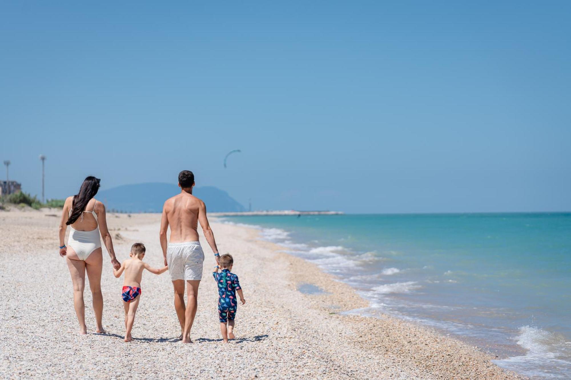 Club Del Sole La Risacca Family Collection Hotel Porto Sant'Elpidio Exterior photo